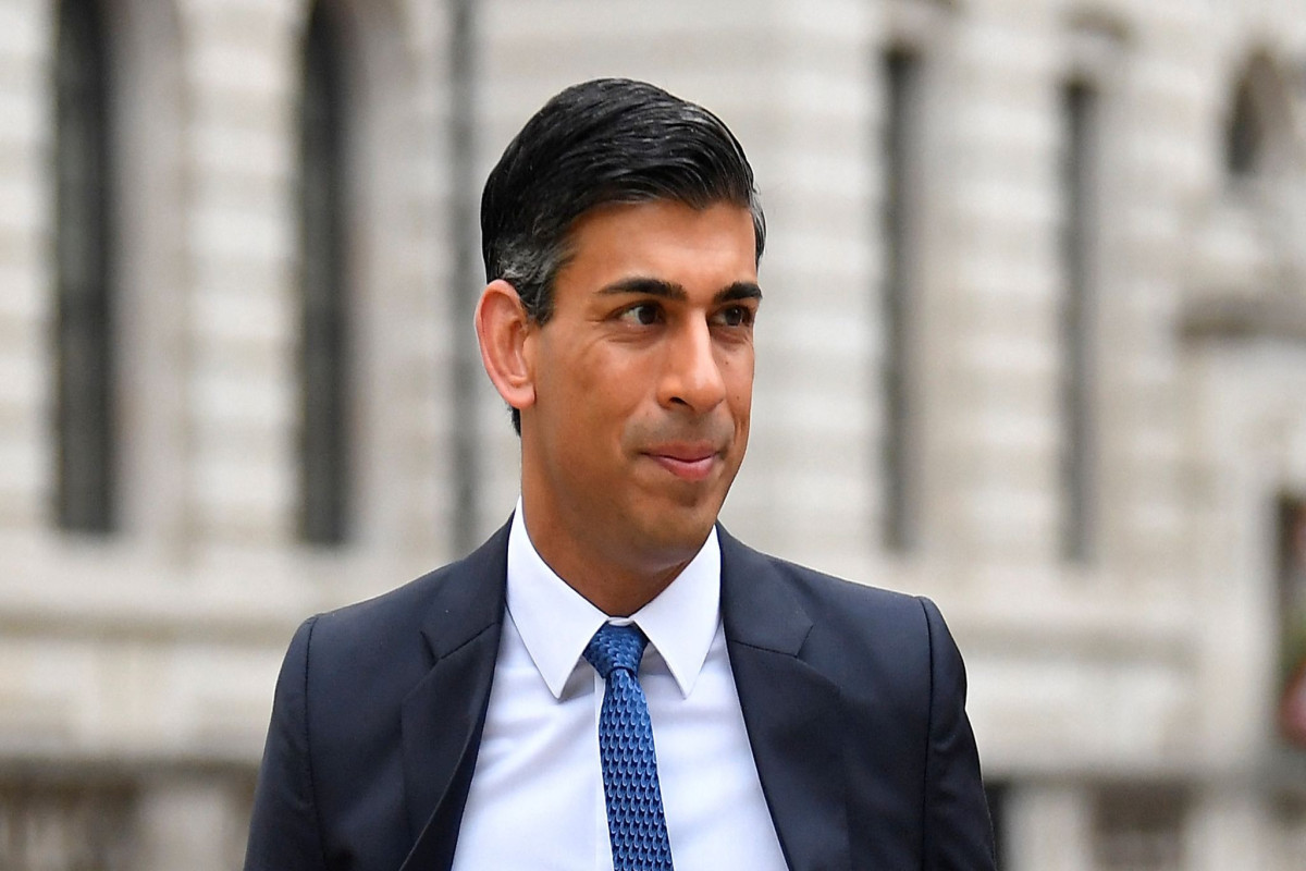 Britaniyanın sabiq maliyyə naziri Baş nazir postu üçün namizədliyini irəli sürüb