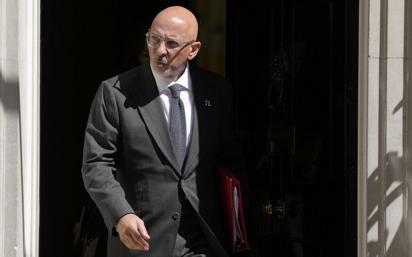 Britaniyanın maliyyə naziri Baş nazir postuna namizədliyini irəli sürəcək