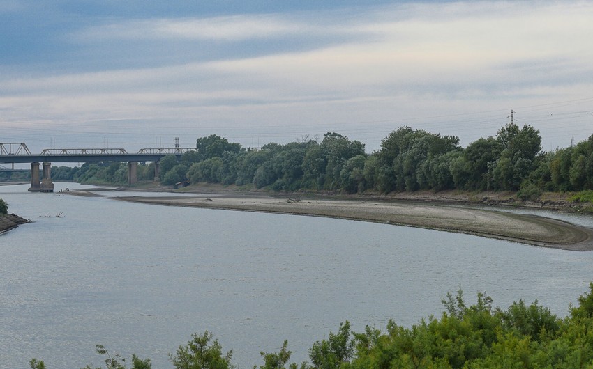 Kür çayında azyaşlı batıb