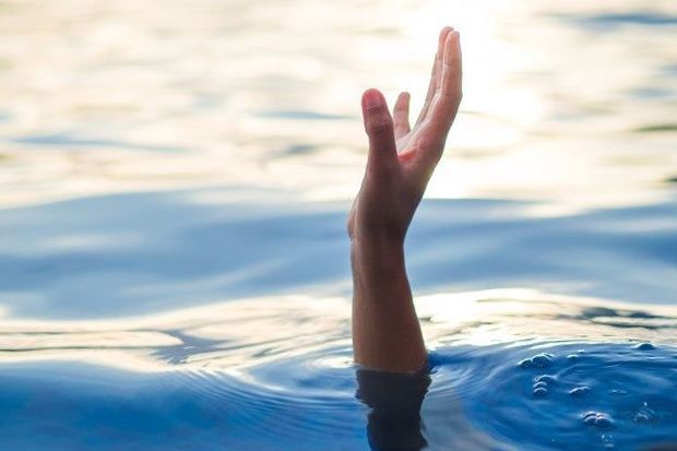 На бакинском пляже утонул мужчина