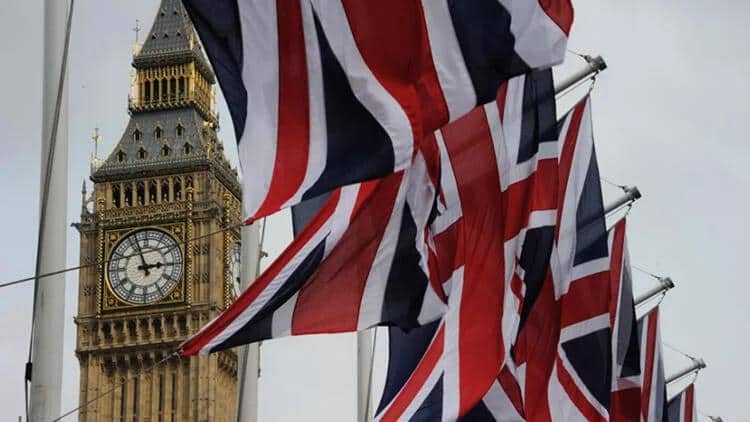 Böyük Britaniyada Mühafizəkarlar Partiyasının liderliyinə səkkiz namizəd mübarizə aparır