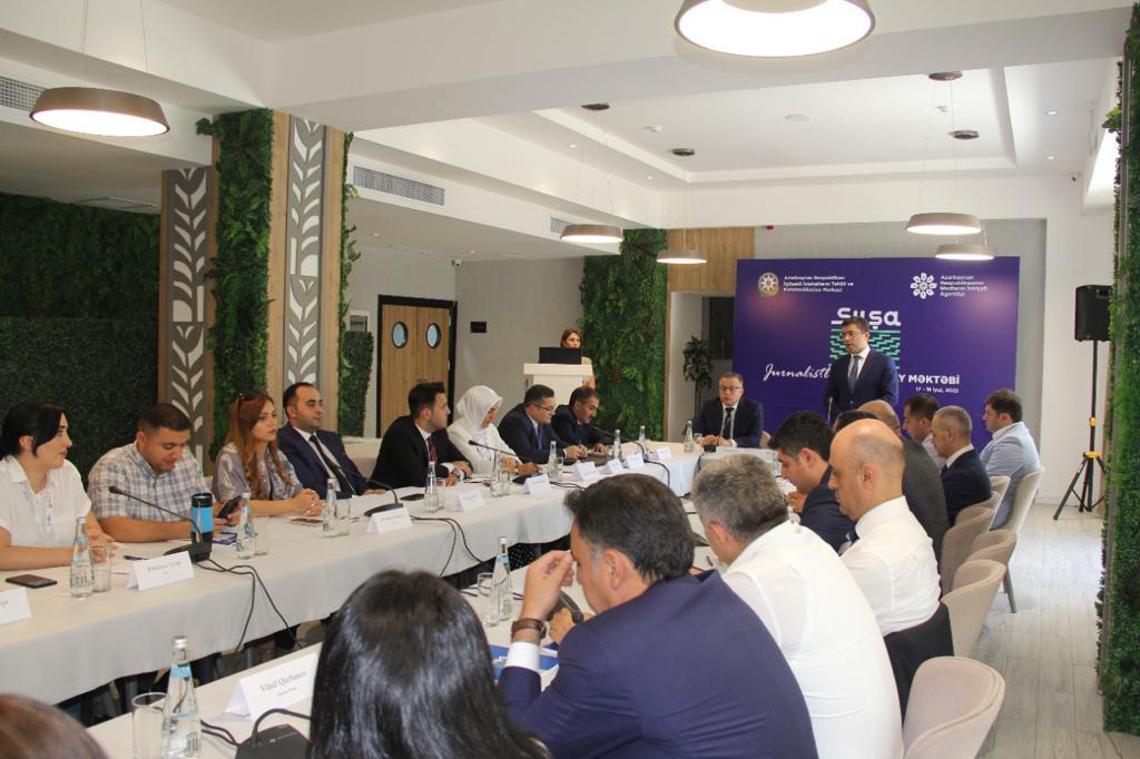 Şuşada biznes və iqtisadiyyat sahəsində ixtisaslaşan jurnalistlər üçün yay məktəbi təşkil olunub