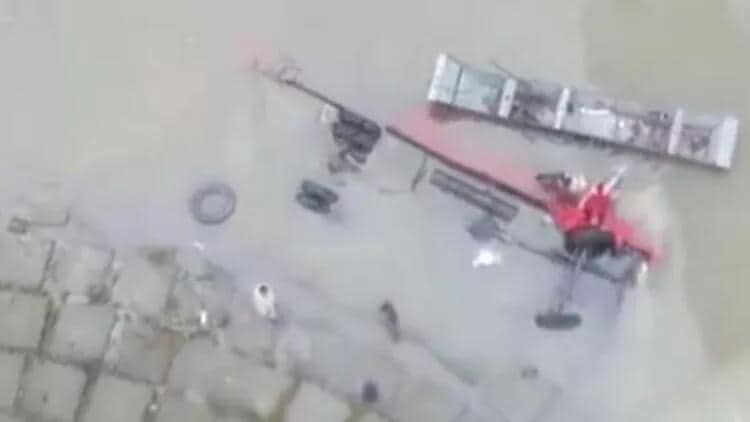 Hindistanda avtobus qəzası: 13 ÖLÜ