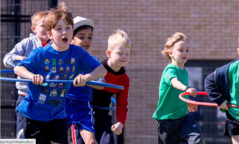 Britaniyada istilər səbəbindən məktəblər bağlanıb və ictimai tədbirlər ləğv edilib
