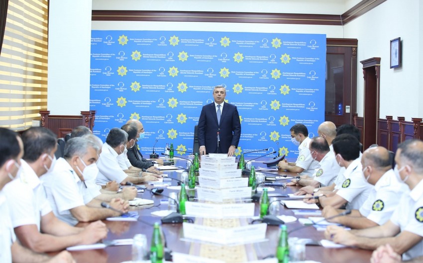 Samir Nuriyev DGK sədri vəzifəsinin icraçısını komitənin kollektivinə təqdim edib