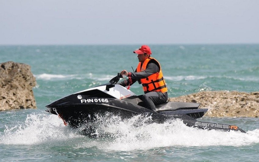 Kürdəxanıda dənizdə batan şəxsin axtarışları aparılır