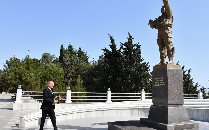 Dövlət başçısı Sumqayıtda Şəhidlər xiyabanında olub - YENİLƏNİB