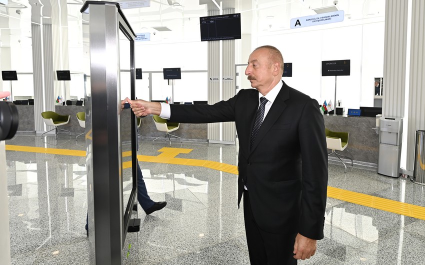 İlham Əliyev Sumqayıtda regional “ASAN xidmət” mərkəzinin açılışında iştirak edib - YENİLƏNİB