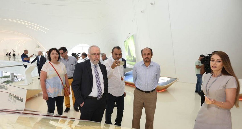 Beynəlxalq Media Forumunun iştirakçıları Heydər Əliyev Mərkəzində olublar