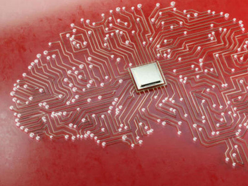 İlk dəfə olaraq insan beyninə daimi implant yeridildi