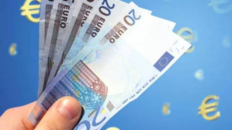 Avropa Mərkəzi Bankı 11 ildən sonra faiz dərəcələrini artırıb