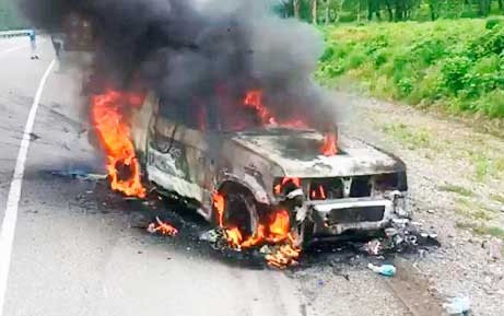 Zaqatalada minik avtomobili yandı