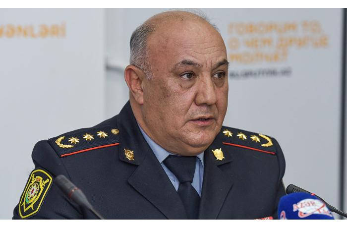 Vaqif Əsədov jurnalistləri təbrik etdi