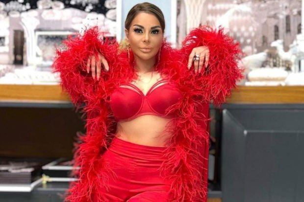 Aygün Kazımova ehtiras rəngini seçdi, göz qamaşdırdı - FOTO