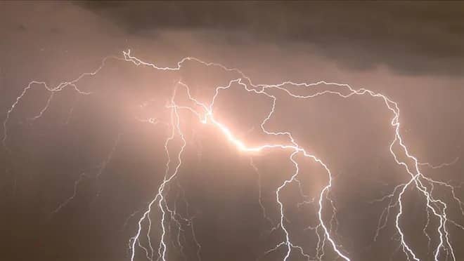 Hindistanda ildırım vurması nəticəsində 20 nəfər ölüb