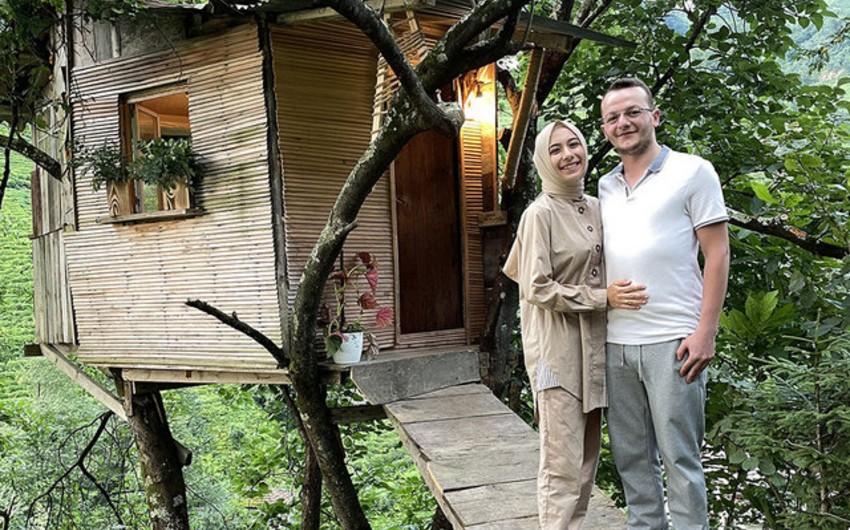 Türkiyə sakini 20 metr hündürlükdə, ağacların üstündə ev tikib