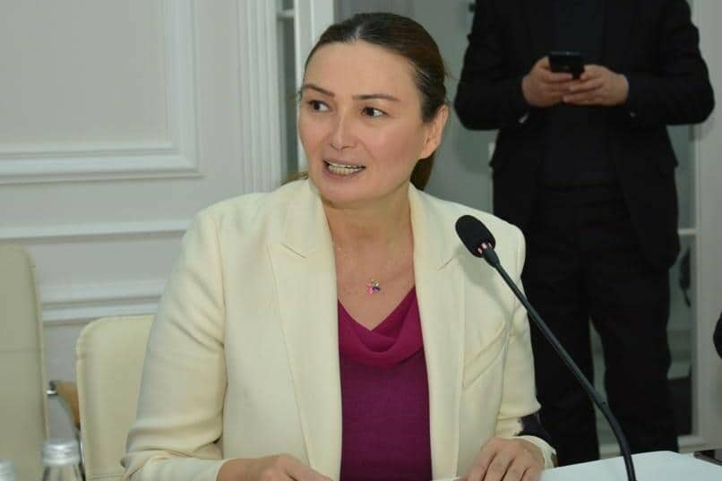 1 avqust – Əlifba və Dil Bayramı günümüz - QƏNİRƏ PAŞAYEVA YAZIR