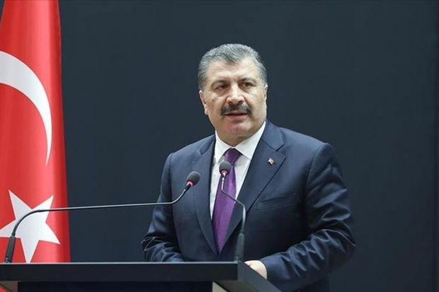 Türkiyəli nazir ölkədə meymunçiçəyinə yoluxma ilə bağlı vəziyyəti açıqladı