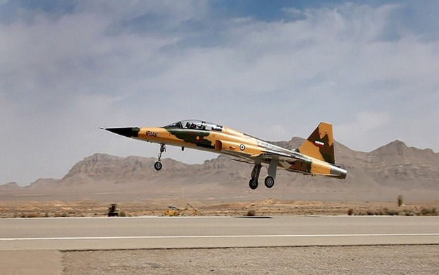 İranda qırıcı təyyarə qəzaya düşdü