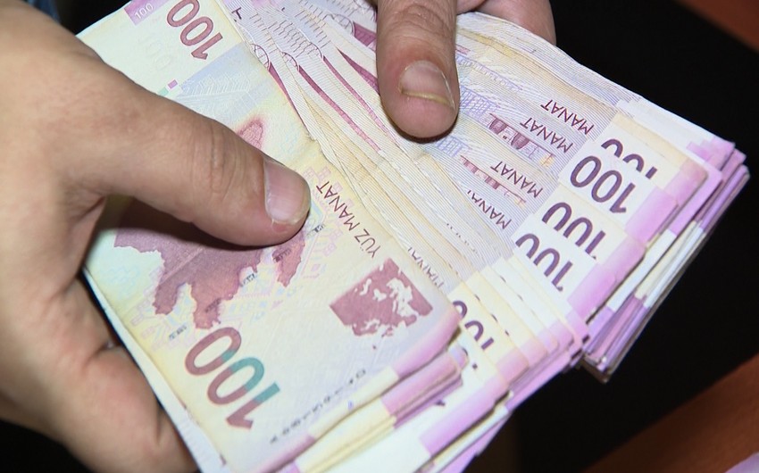 Bakı sakinindən şantaj yolu ilə 10 min manat tələb edilib