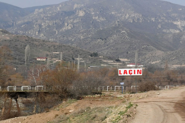 Qondarma nazir Zabuxda yaşayan ermənilərə: “Evlərinizi tərk edin, kəndin əsl sahibləri qayıdırlar” - FOTO
