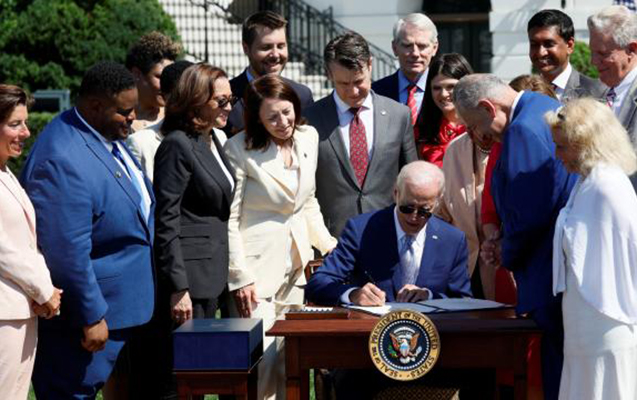 Bayden “çip” qanununu imzaladı