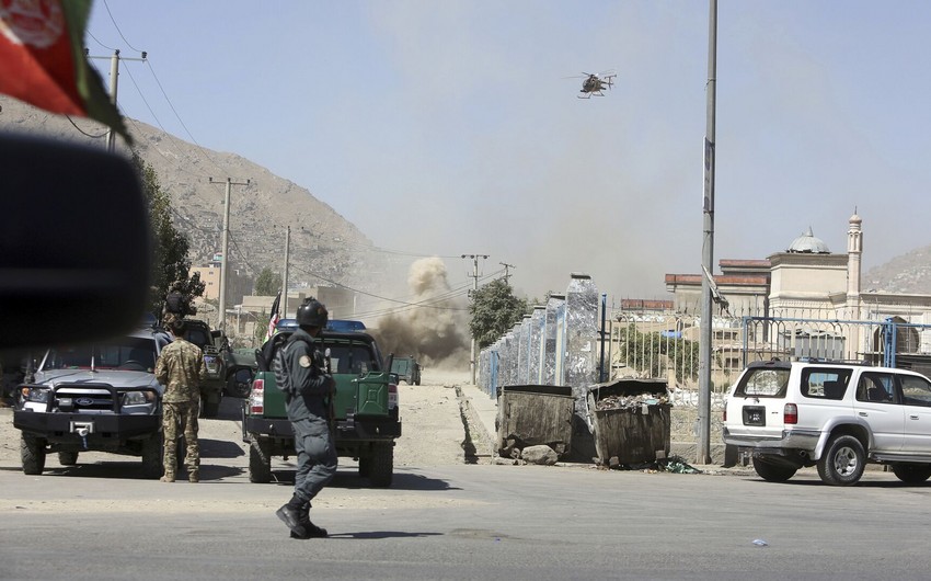 Kabildə məktəbdə partlayış olub, din xadimi ölüb