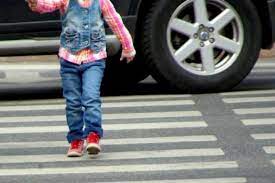 Göygöldə avtomobil 10 yaşlı uşağı vuraraq öldürüb