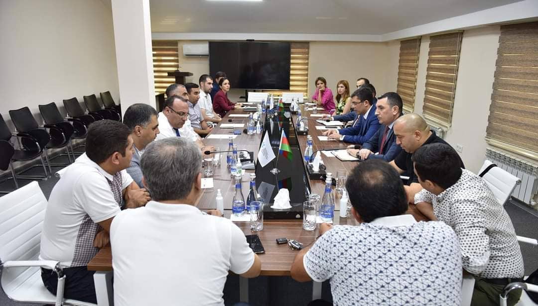 Medianın İnkişafı Agentliyində maliyyə yardımı göstərilən onlayn media subyektlərinin rəhbərləri ilə görüş keçirilib