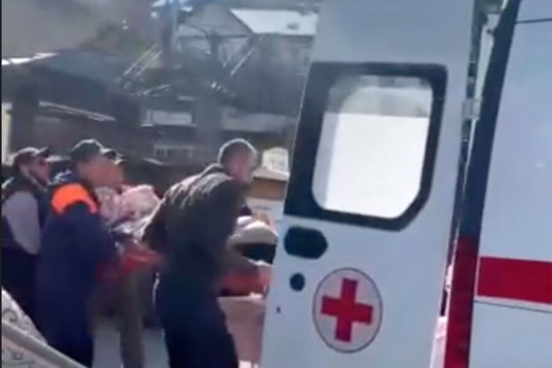 Elbrus dağlarında turist qadın 3,8 min metr yüksəklikdə övlad dünyaya gətirdi - VİDEO