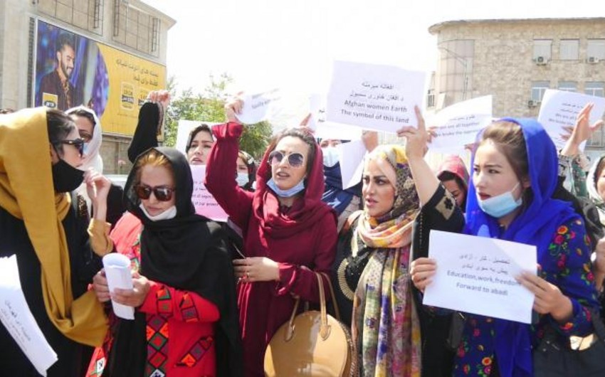 Əfqanıstanda qadınlar aksiya keçirib, ölənlər var