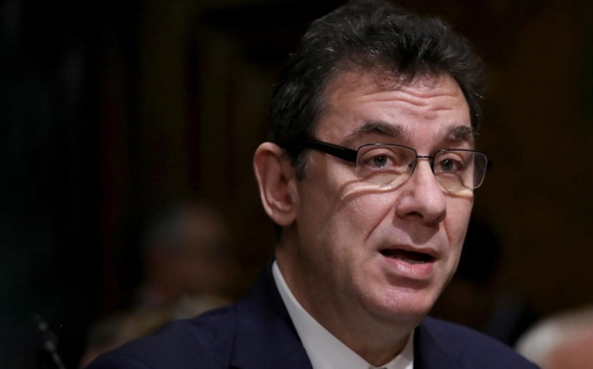 “Pfizer”in rəhbəri koronavirusa yoluxub