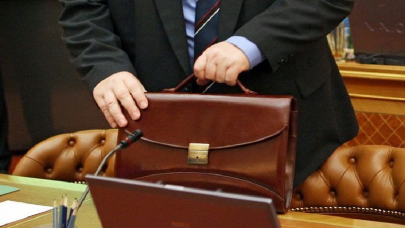 Tanınmış rektorun oğlu rəis müavini təyin edildi (FOTO)