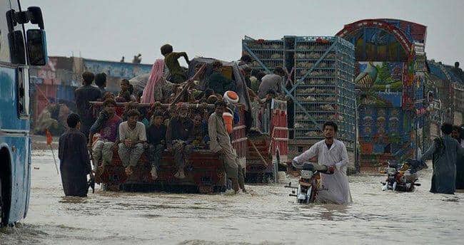 Pakistanda dəhşətli yağışları dəvam edir: YÜZLƏRLƏ ÖLƏN VAR