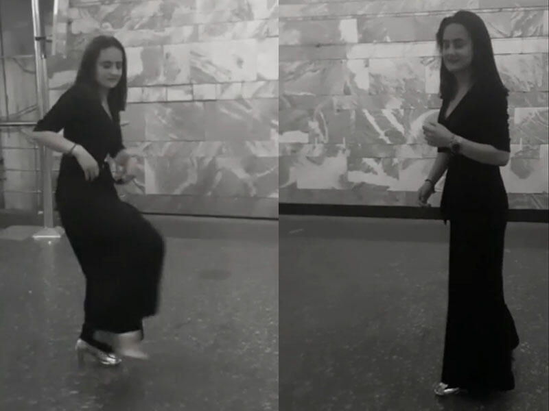 Bakı metrosunda qəribə hərəkətlər edən qız diqqət çəkdi - VİDEO