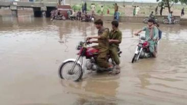 Pakistanda fövqəladə vəziyyət elan edilib: DAŞQINA GÖRƏ