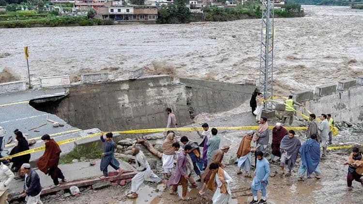 Pakistanda musson fəlakəti: 1000-dən çox insan həyatını İTİRİB