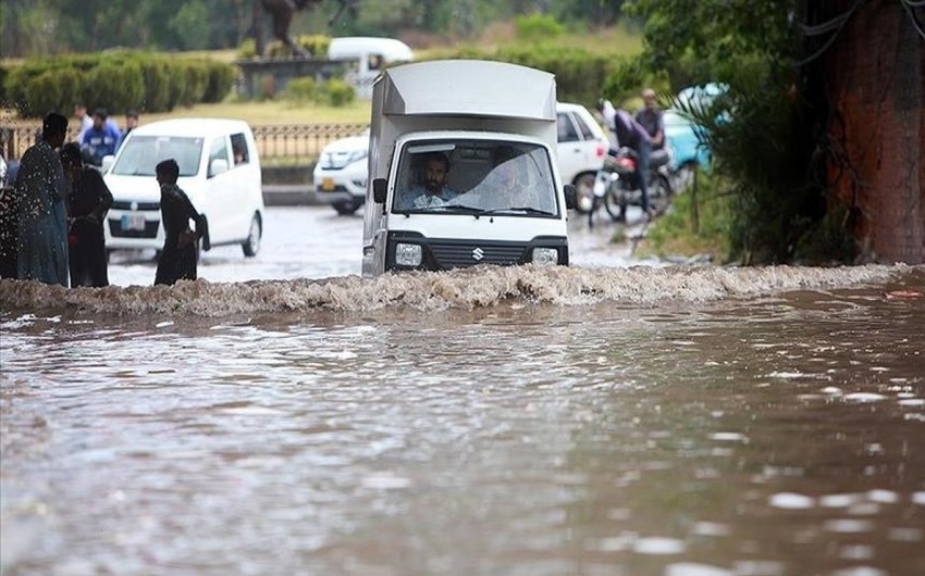 Pakistanın Baş naziri: “Ölkədə son 30 ilin ən güclü leysan yağışları qeydə alınıb”