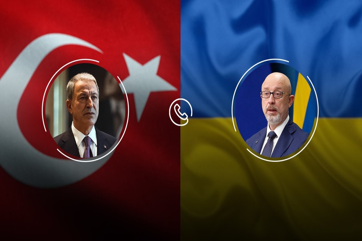 Hulusi Akar Ukraynanın müdafiə naziri ilə telefonla danışıb