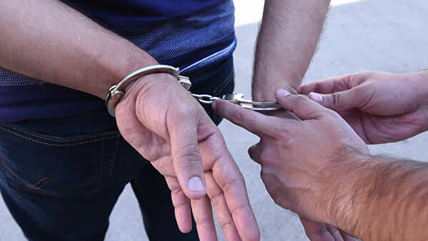 Küçədə arvadı ilə mübahisə etdi, sonra bıçaqladı - RƏSMİ