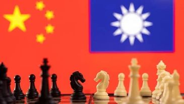 Tayvan Çinin pilotsuz təyyarəsini VURUB