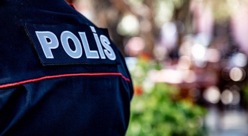 Xaçmazda polis əməkdaşı yol qəzasında ölüb