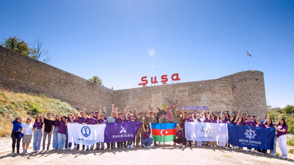 ŞƏHİD VƏ QAZİ ÖVLADLARI ŞUŞA TƏƏSSÜRATLARINI BÖLÜŞÜBLƏR