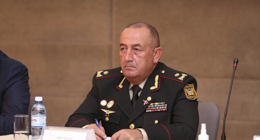 Генпрокуратура предъявила обвинения генералу Бекиру Оруджеву