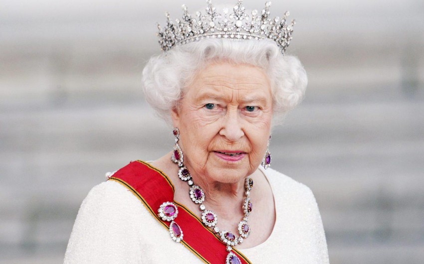 Britaniya kraliçasının bütün övladları onu ziyarət etmək üçün Şotlandiyaya gəlib - YENİLƏNİB