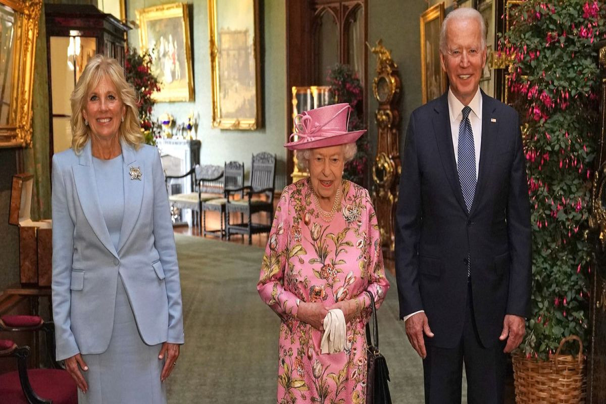 Bayden II Elizabetin dəfnində iştirak edəcək