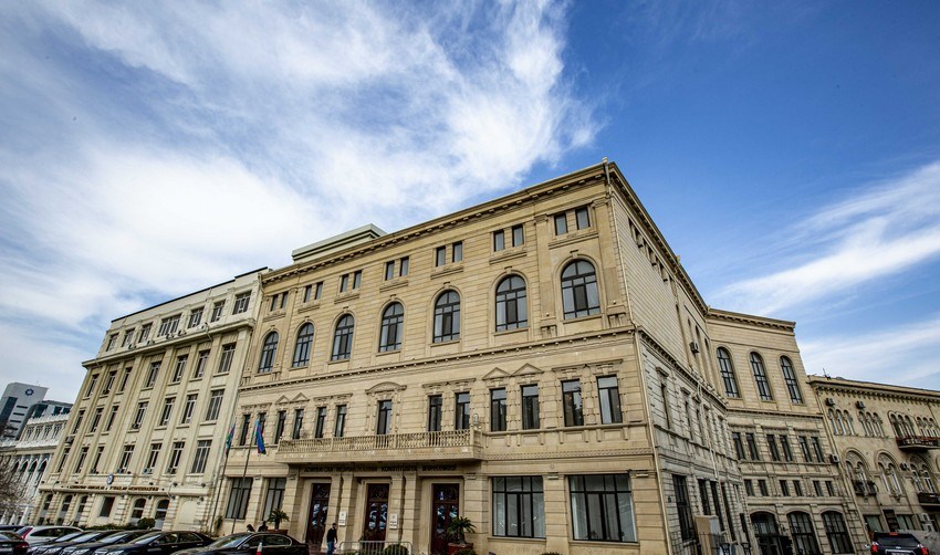 Konstitusiya Məhkəməsi Baş Prokurorluğun sorğusu əsasında qərar qəbul edib