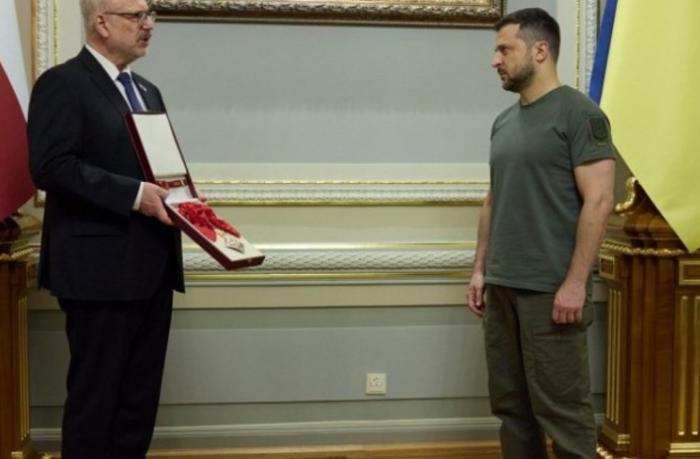 Zelenski ordenlə təltif edildi