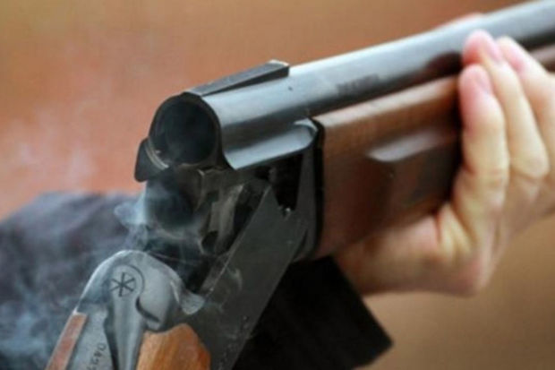 Bakıda silahlı insident: Ehtiyatsızlıqdan özünü güllələdi