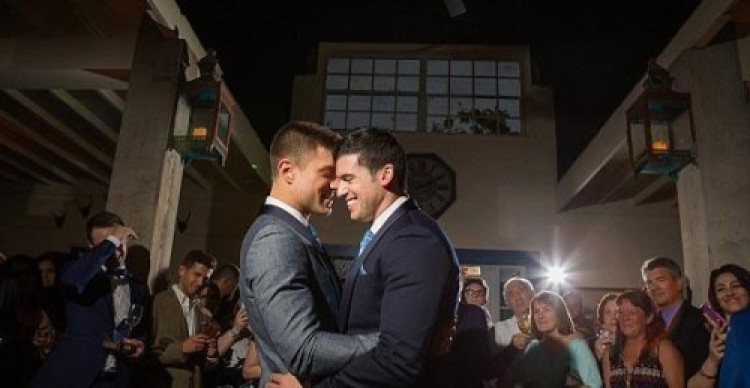 Həmcinsi ilə ailə quran məşhurlar bunlardır - SİYAHI ( FOTOLAR)